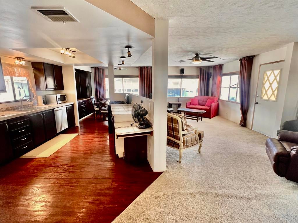 Photo of Listing #219125211DA