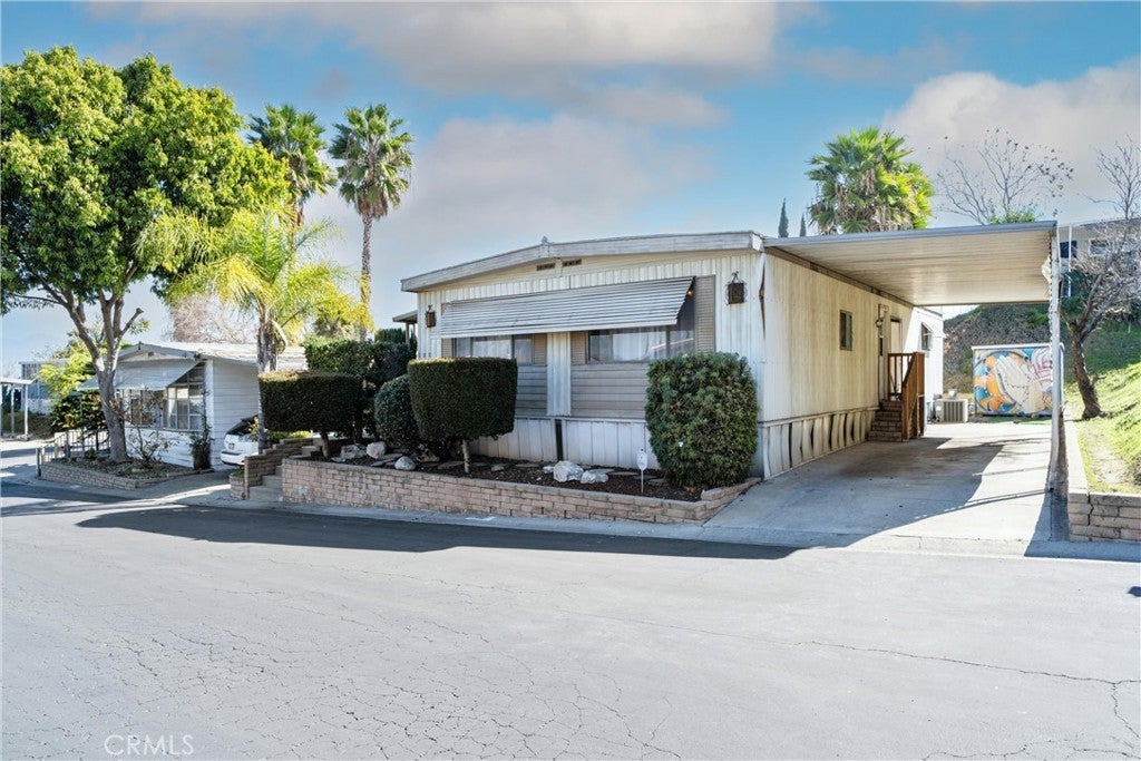 Photo of Listing #SR25048108