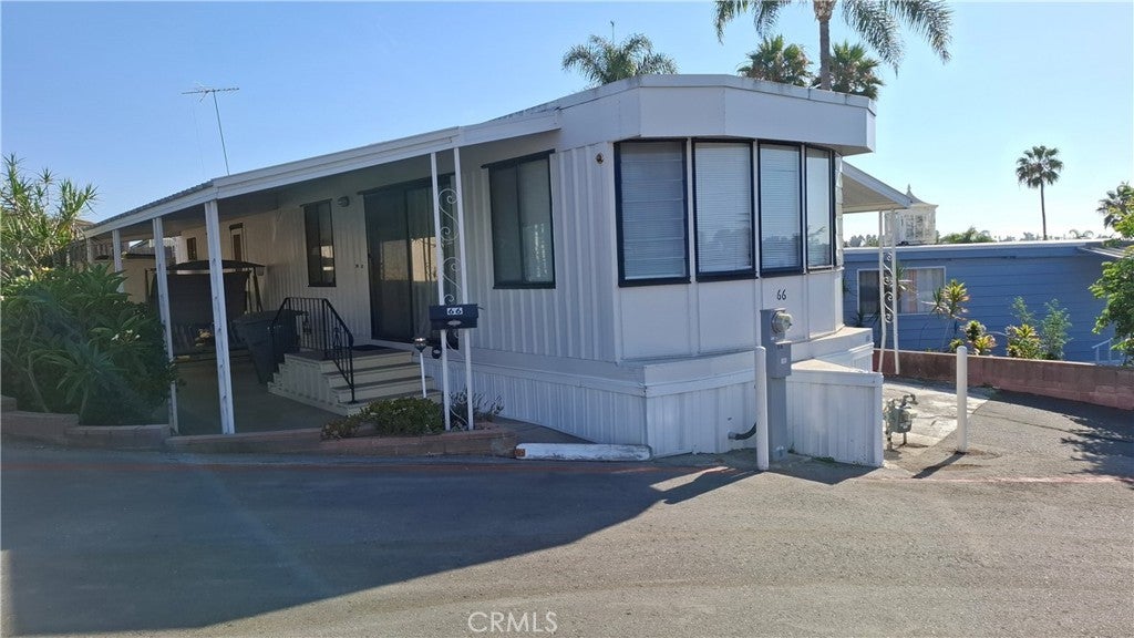 Photo of Listing #IV25053808