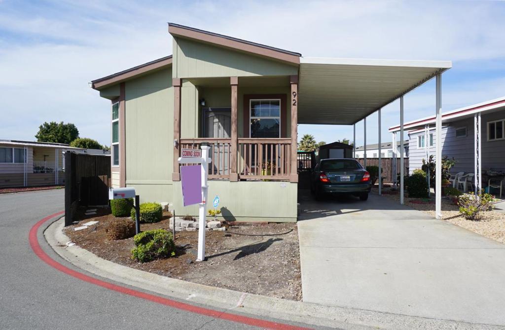 Photo of Listing #ML81998213