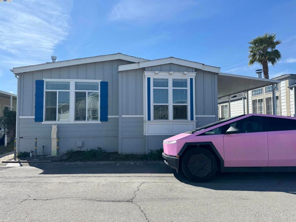 Photo of Listing #41090638