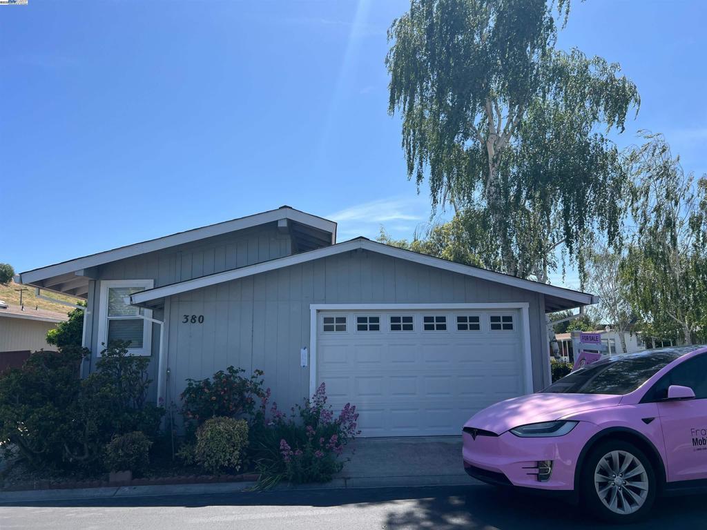 Photo of Listing #41090897