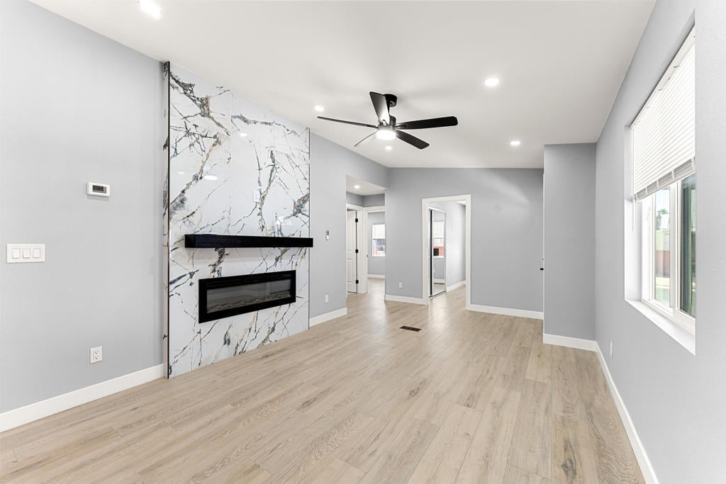 Photo of Listing #219127413DA