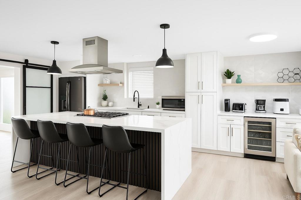 Photo of Listing #PTP2502316