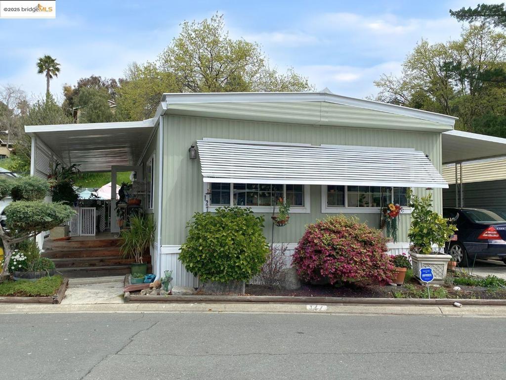 Photo of Listing #41092367