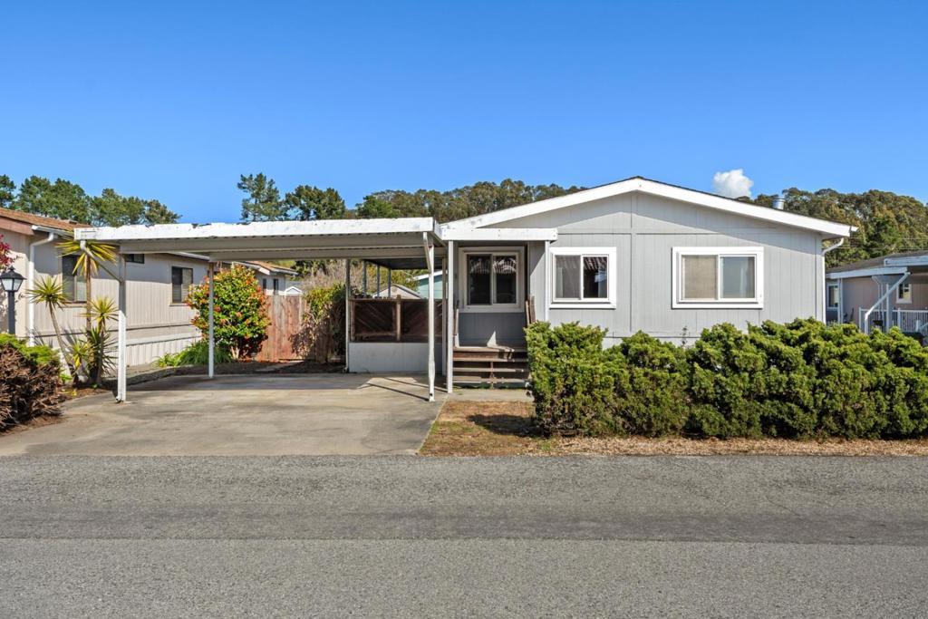 Photo of Listing #ML81998751