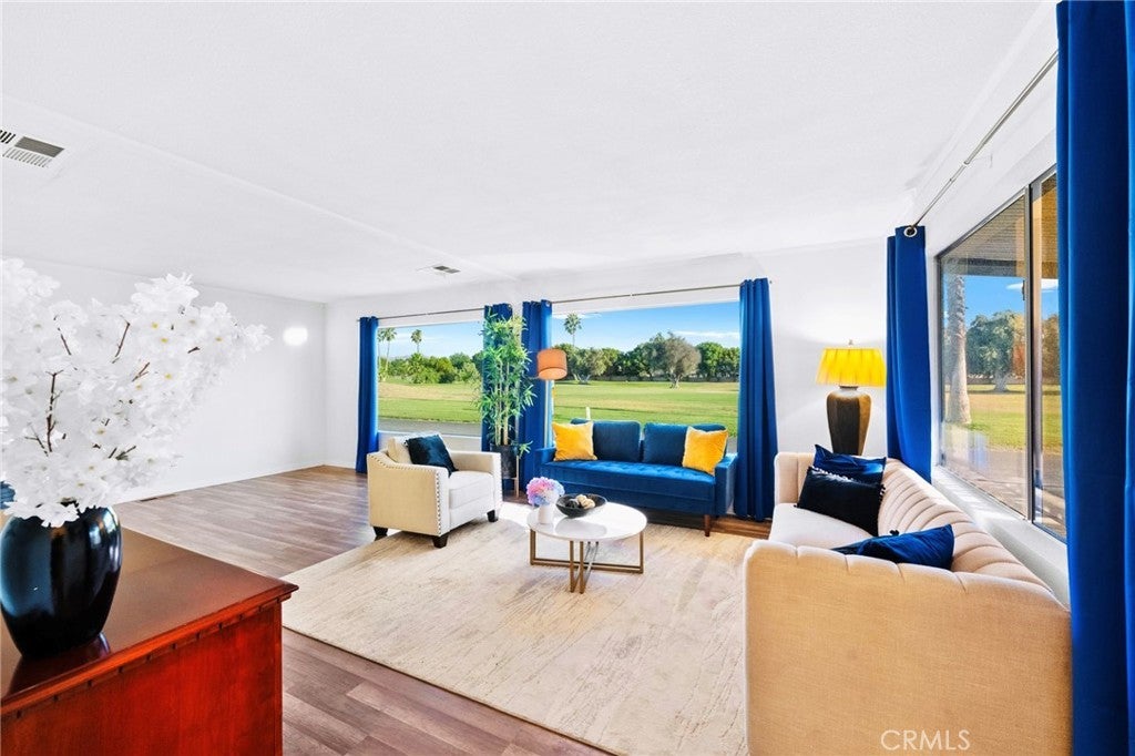 Photo of Listing #SW25080547