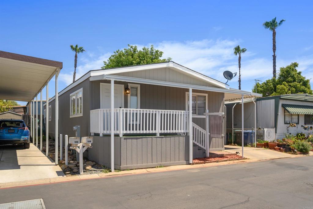 Photo of Listing #PTP2502635