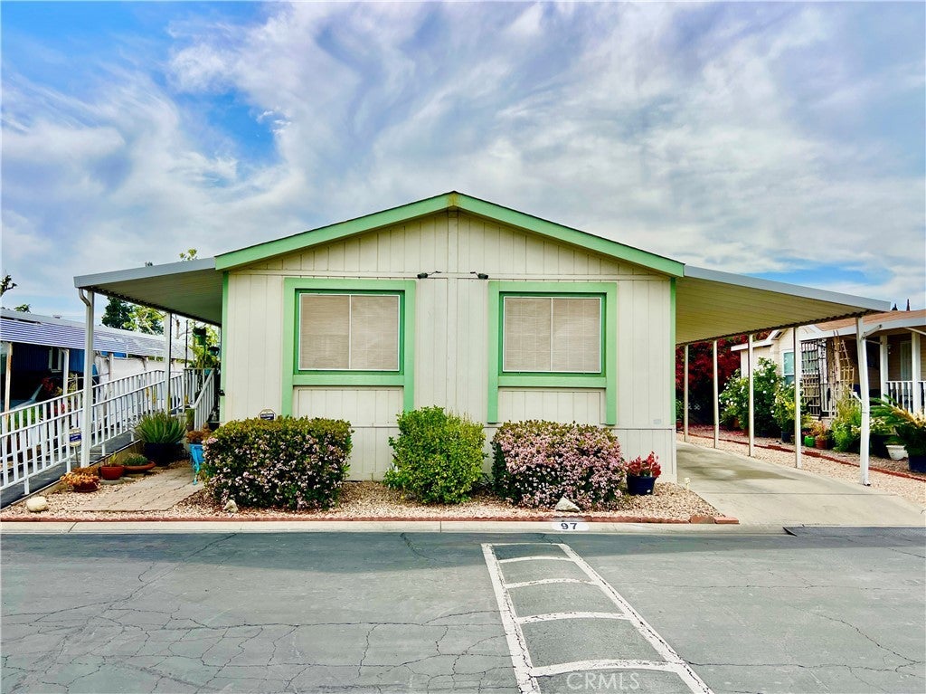 Photo of Listing #IV25072884