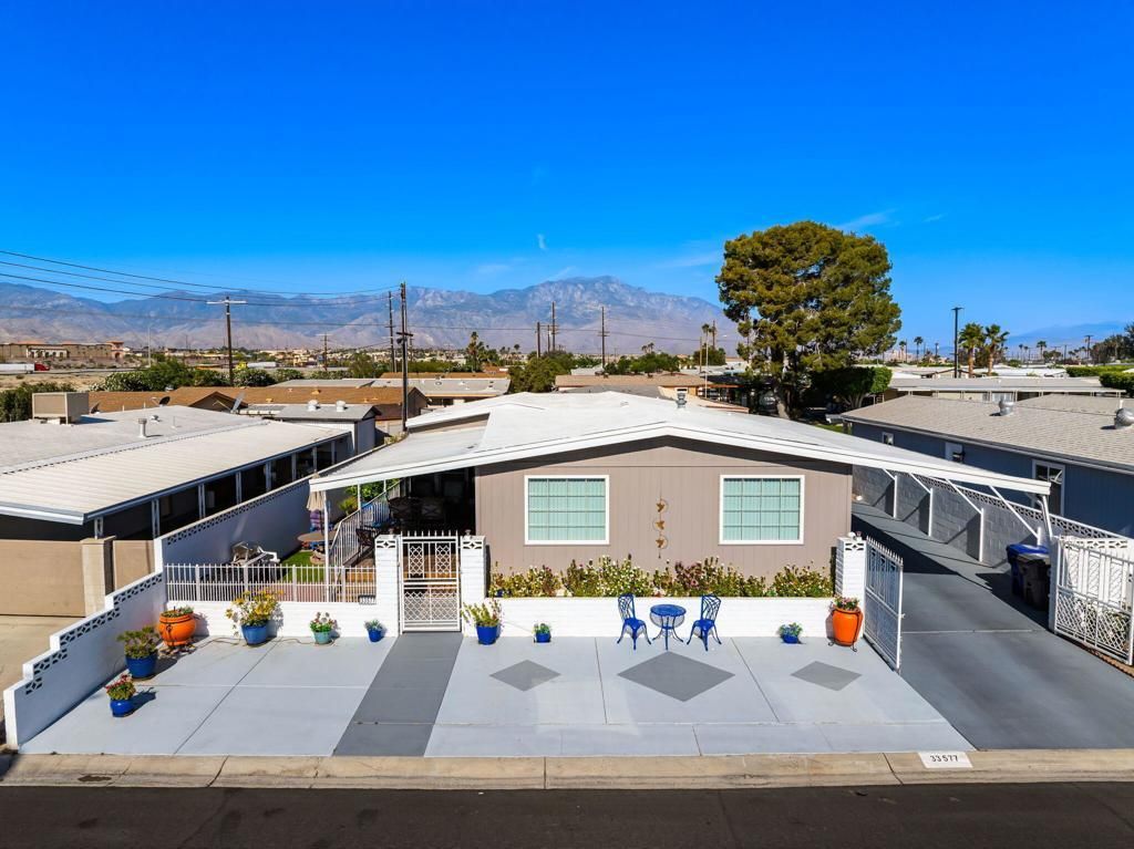 33577 Laura Drive, Thousand Palms
