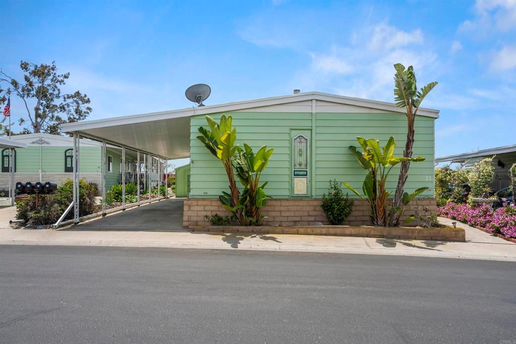 Photo of Listing #PTP2503403