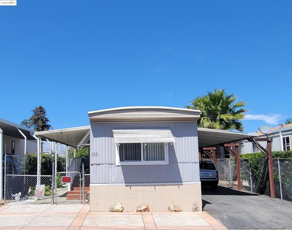 Photo of Listing #41099457