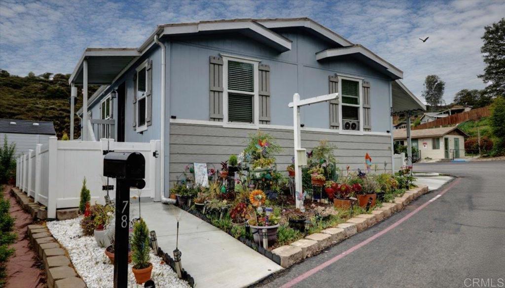 Photo of Listing #PTP2504216