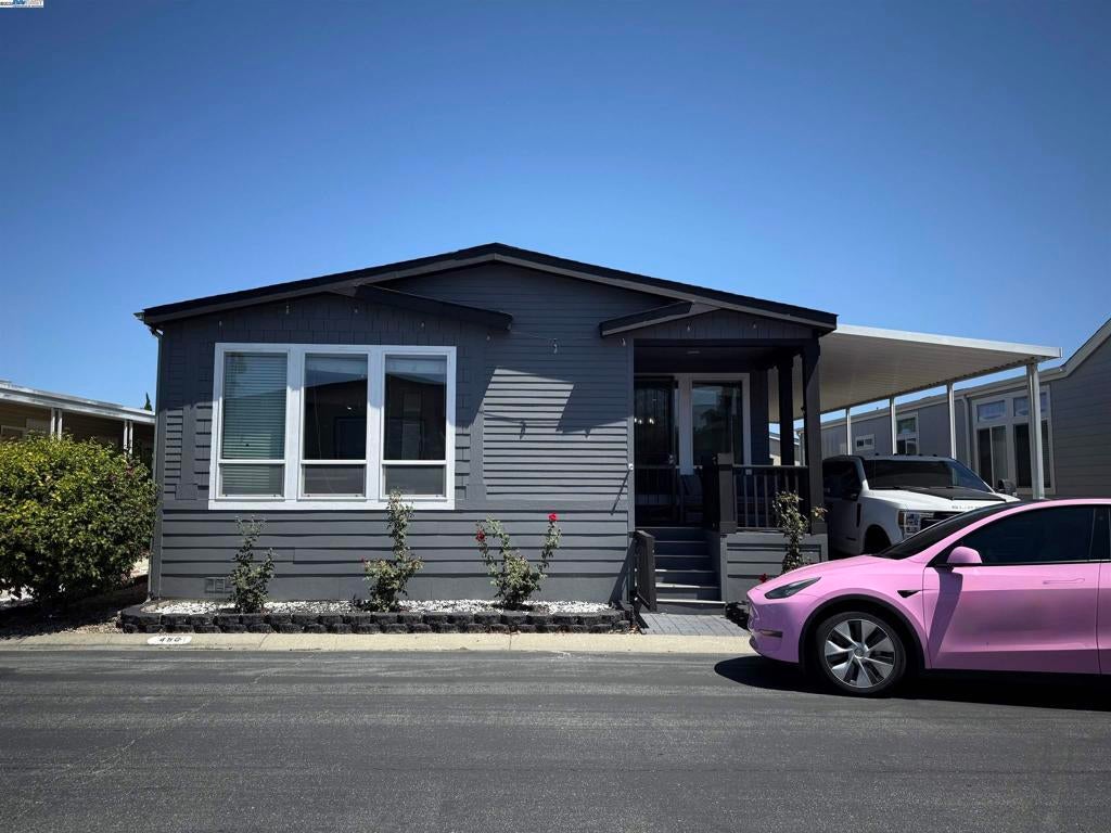 Photo of Listing #41102313