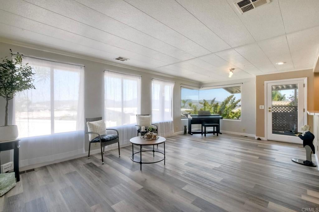 Photo of Listing #NDP2506126