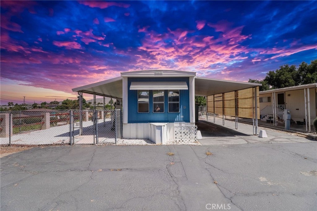 Photo of Listing #IV25141027