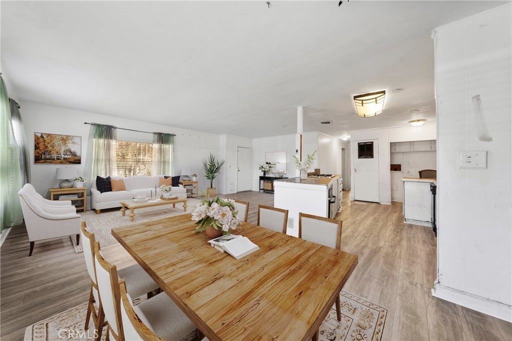 Photo of Listing #SW25149065