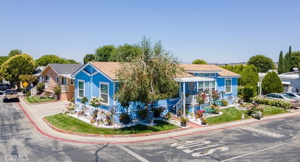 Photo of Listing #SR25154100