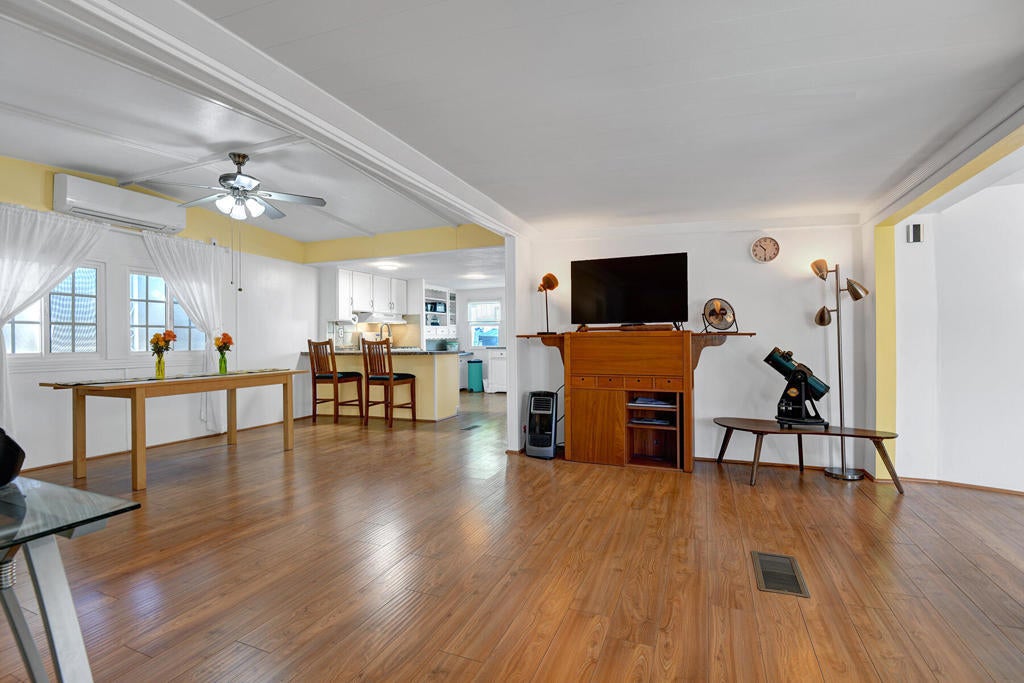 Photo of Listing #219132840DA