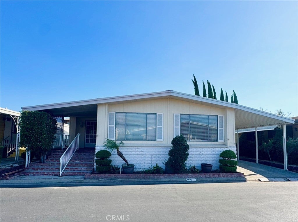 Photo of Listing #CV25177887