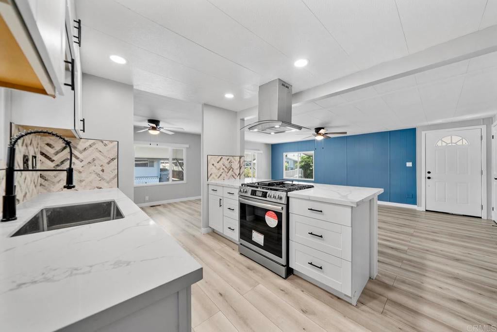 Photo of Listing #PTP2506086