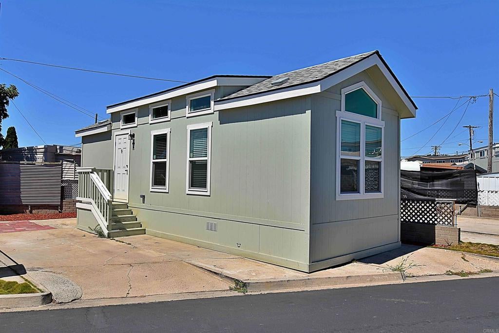 Photo of Listing #PTP2506413