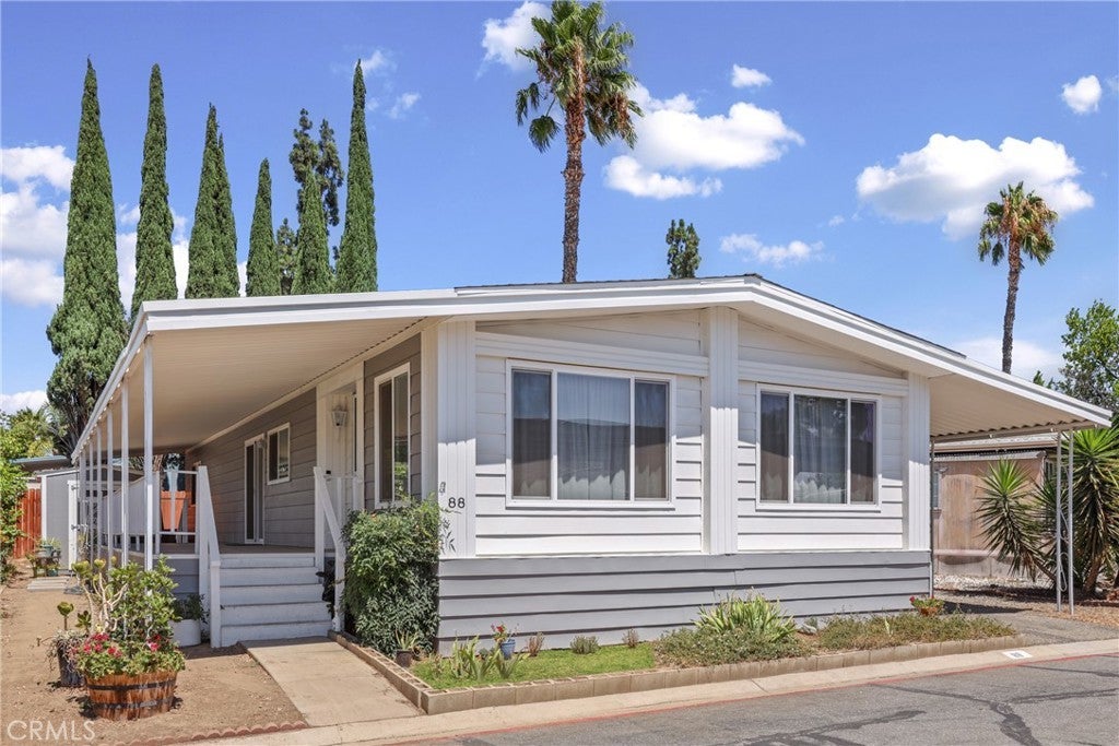 Photo of Listing #CV25192913