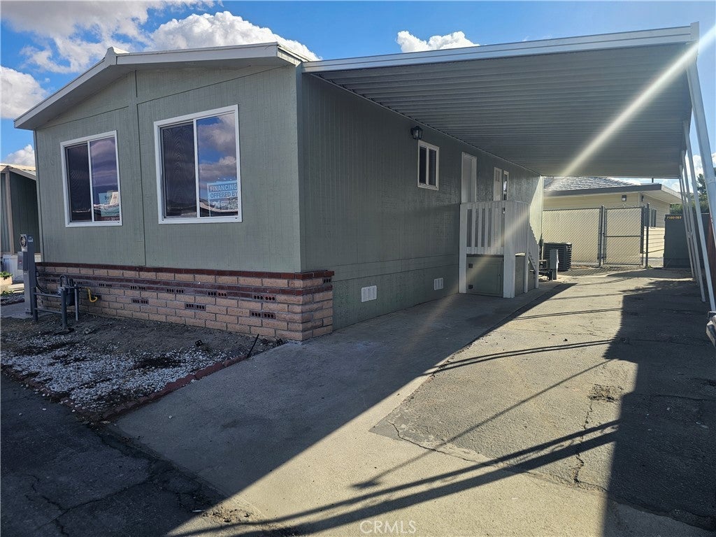 Photo of Listing #PW25196611