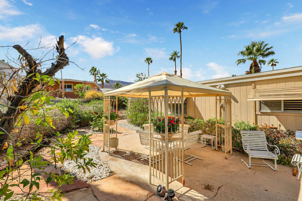 49305 Highway 74 # 86, Palm Desert