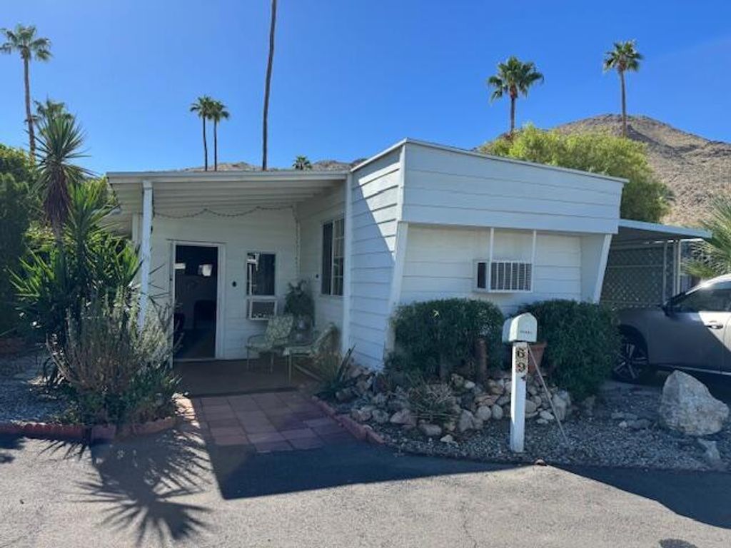 69 Santa Maria Street, Palm Springs