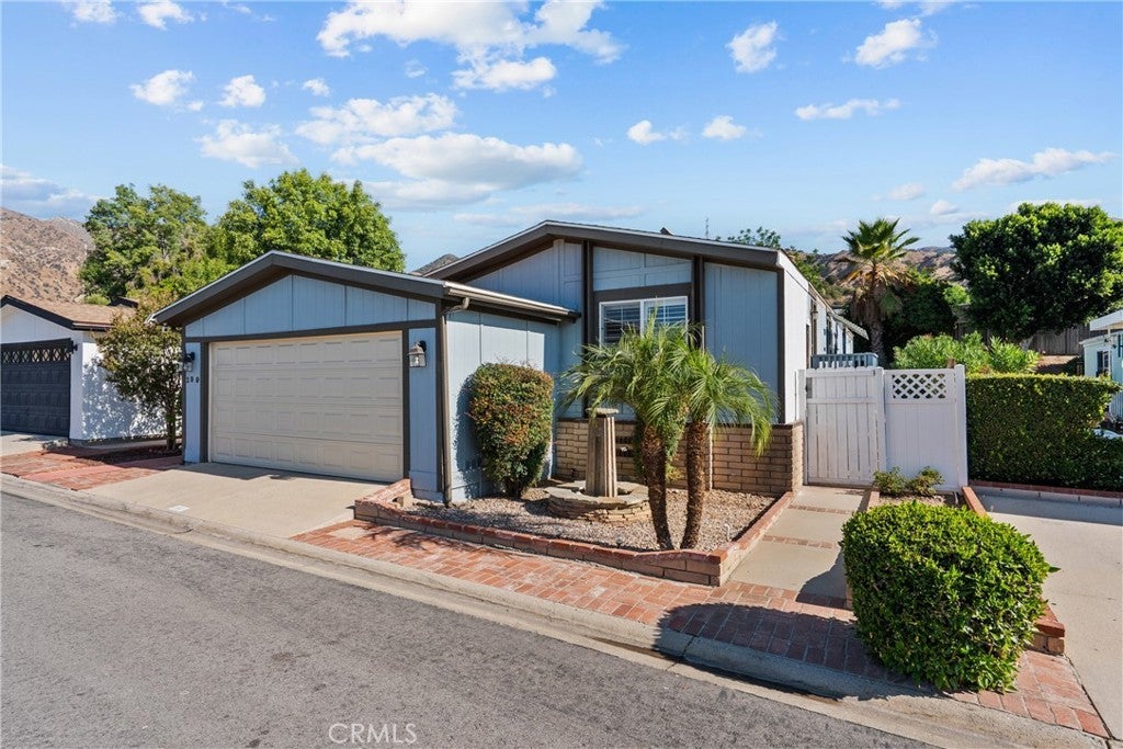 Photo of Listing #SR25232577