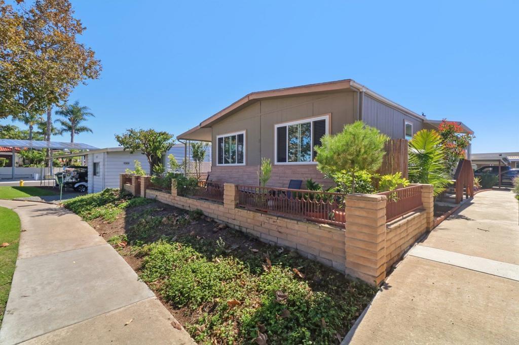 Photo of Listing #PTP2507948