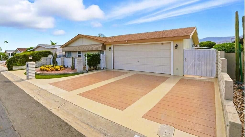 74411 Gary Ave. Avenue, Palm Desert