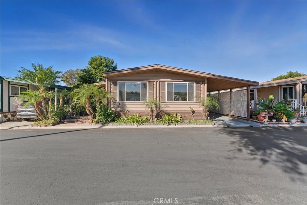 Photo of Listing #PW25246044