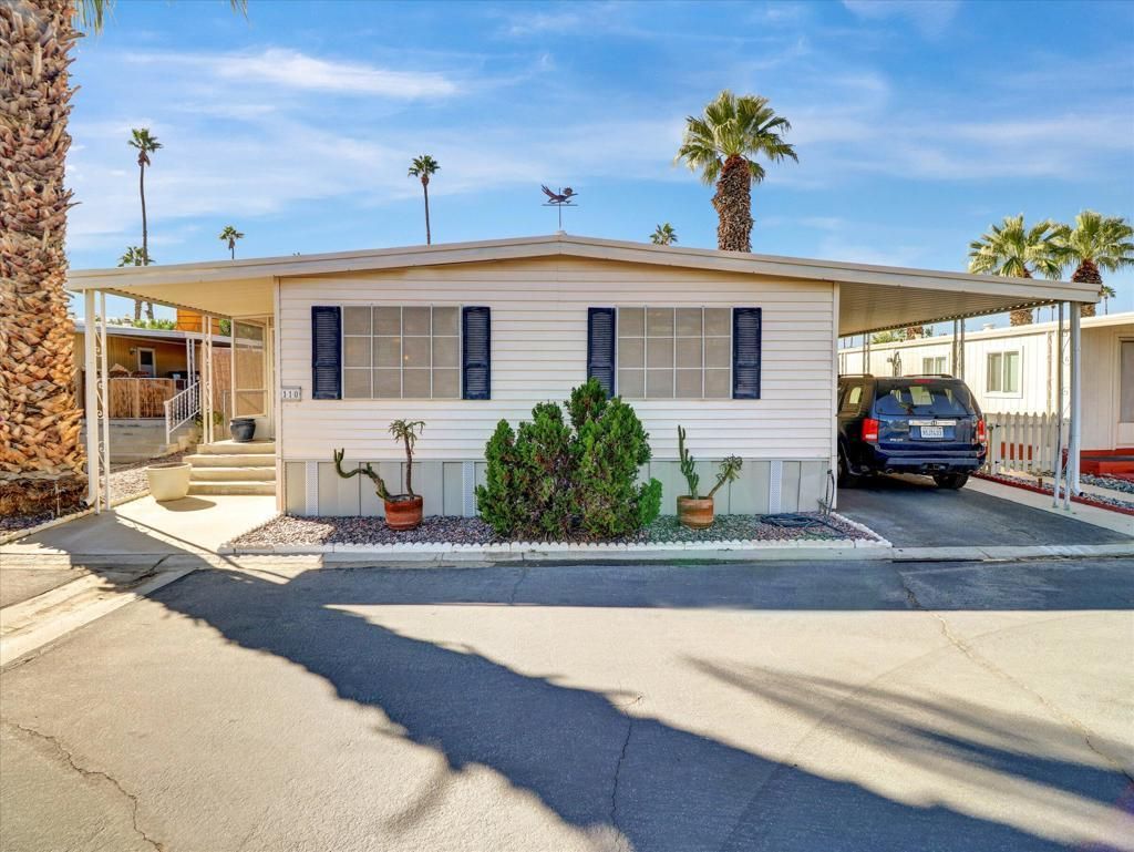 51555 Monroe Street # 110, Indio