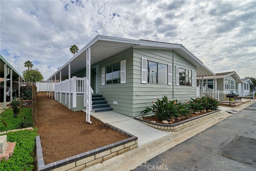 Photo of Listing #PW25263197