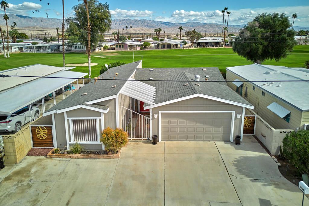 33220 Barcelona Drive, Thousand Palms