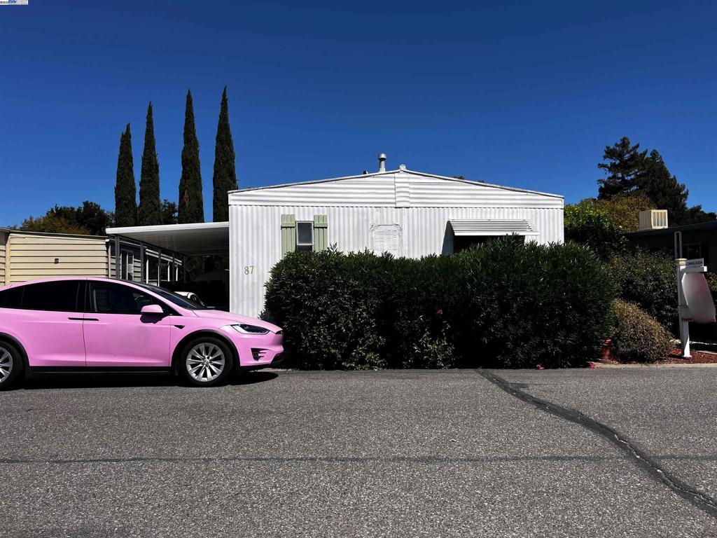 Photo of Listing #41118336