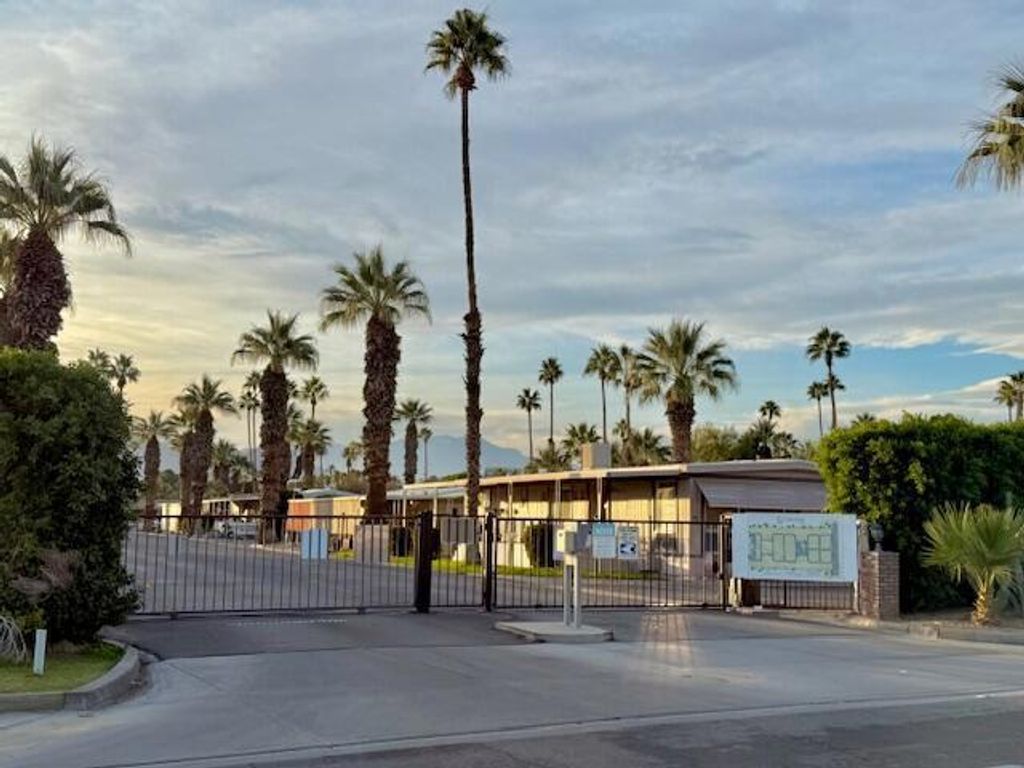 51555 Monroe St Spc 59, Indio