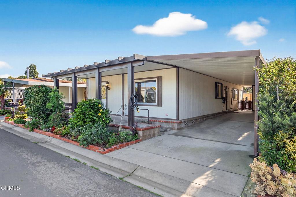 Photo of Listing #V1-33663