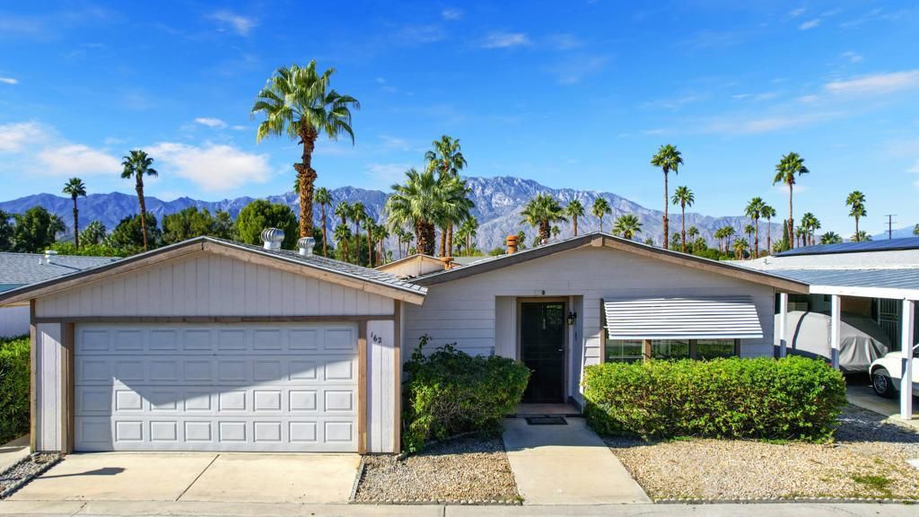 162 Hilligoss Drive, Cathedral City