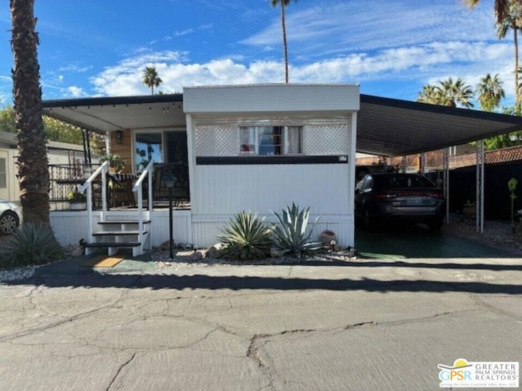 13 Lincoln Avenue, Cathedral City