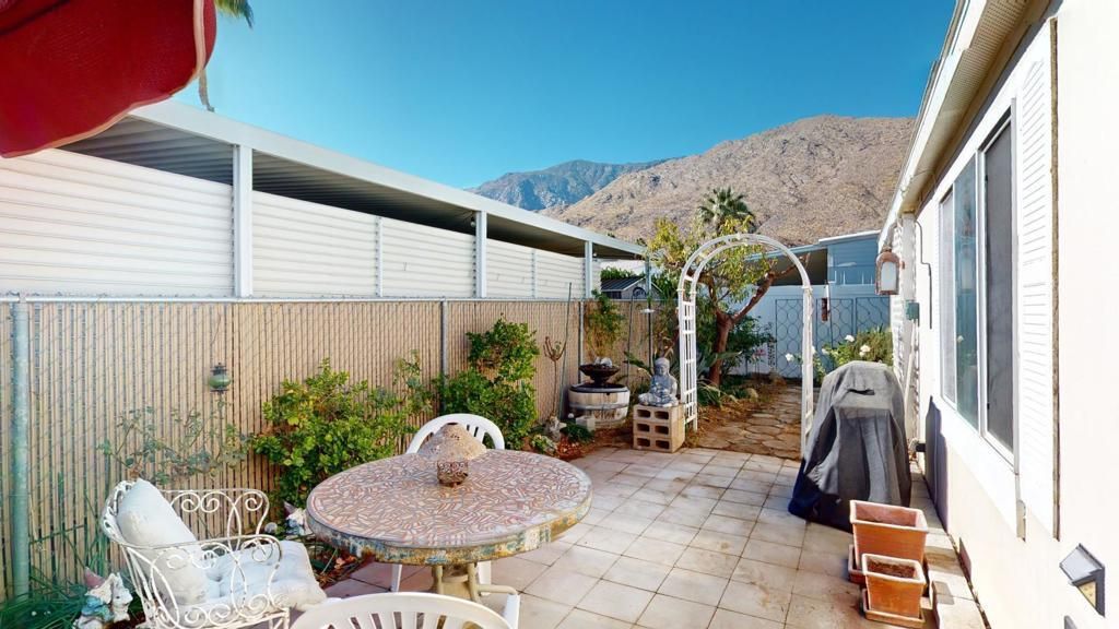 234 Lei Drive, Palm Springs