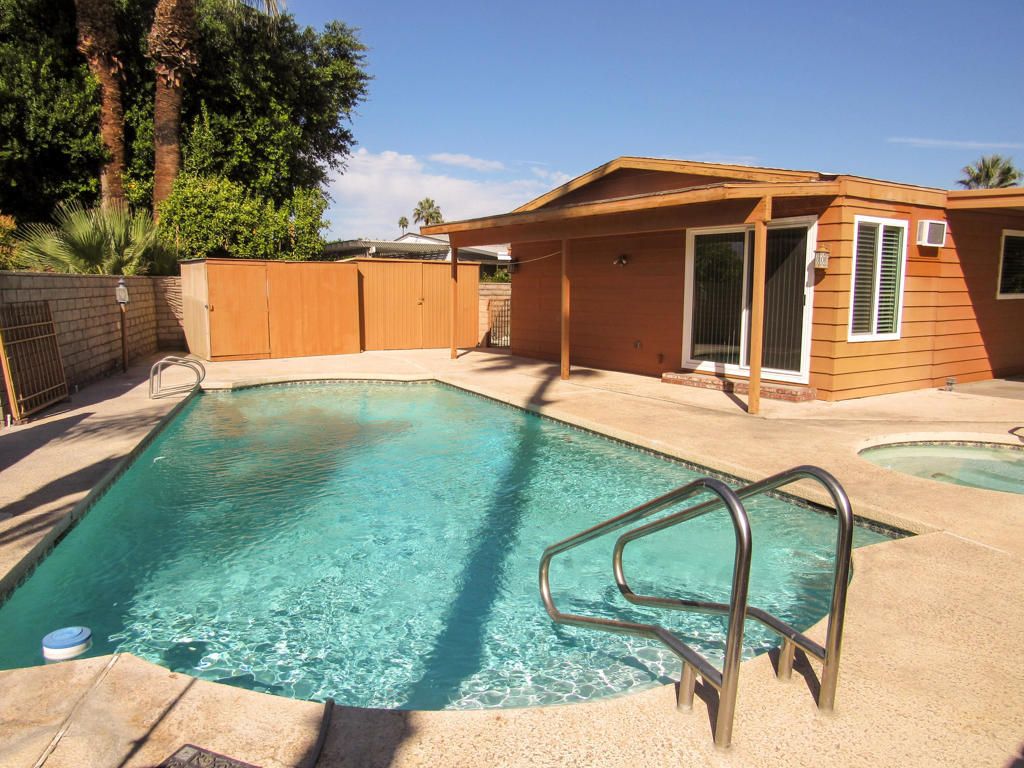 38401 Desert Greens Drive W, Palm Desert