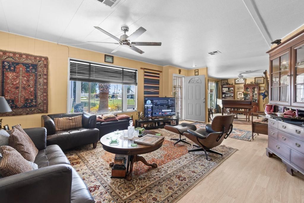 33490 Carlsbad Circle, Thousand Palms
