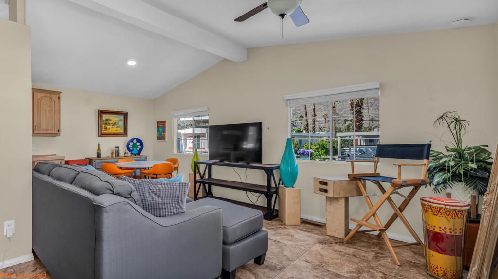 90 Caravan Street, Palm Springs