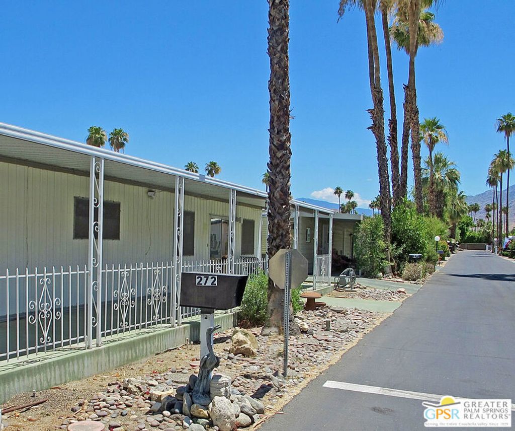 272 Araby Street, Palm Springs