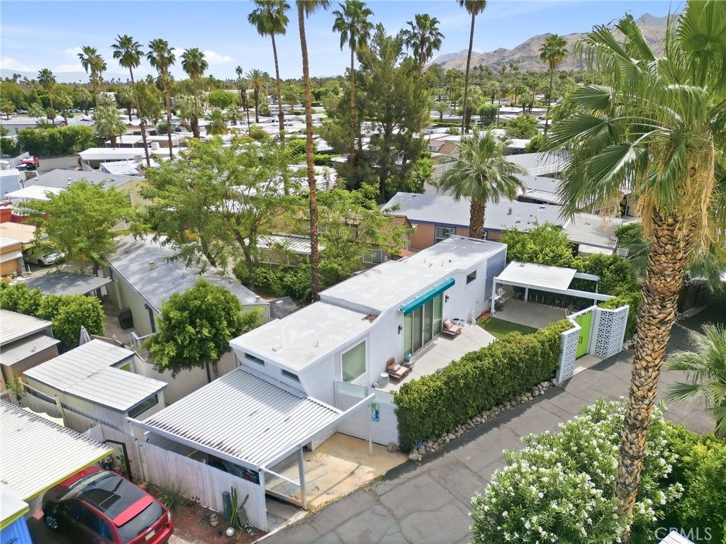 138 Hiawatha, Palm Springs