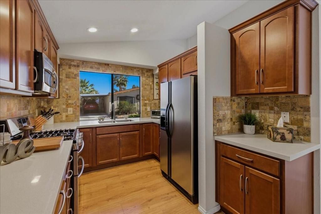 32 Coble Drive, Cathedral City