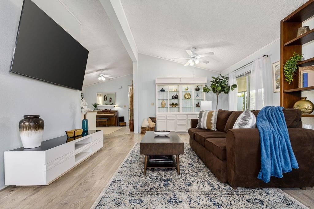 73450 Country Club Drive # 33, Palm Desert